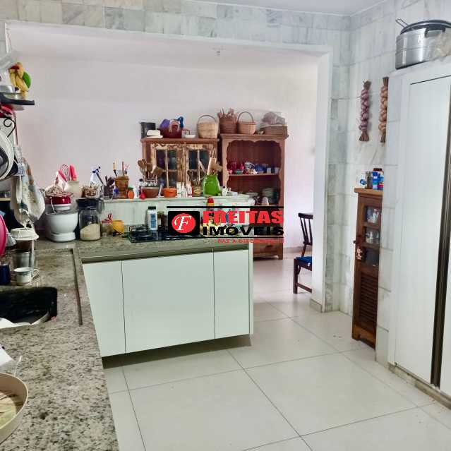 Casa à venda com 4 quartos, 189m² - Foto 14