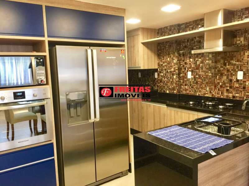 Apartamento à venda com 3 quartos, 131m² - Foto 1