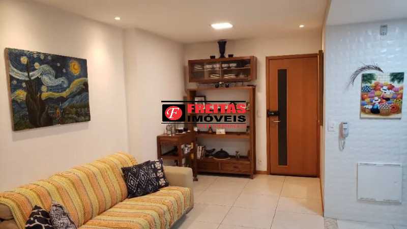 Apartamento à venda com 3 quartos, 76m² - Foto 1