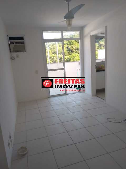 Cobertura à venda com 3 quartos, 150m² - Foto 3