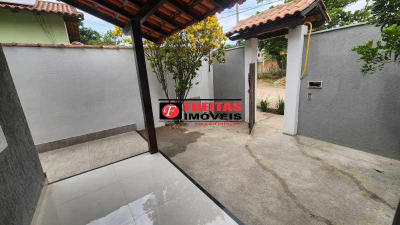 Casa à venda com 2 quartos, 72m² - Foto 15