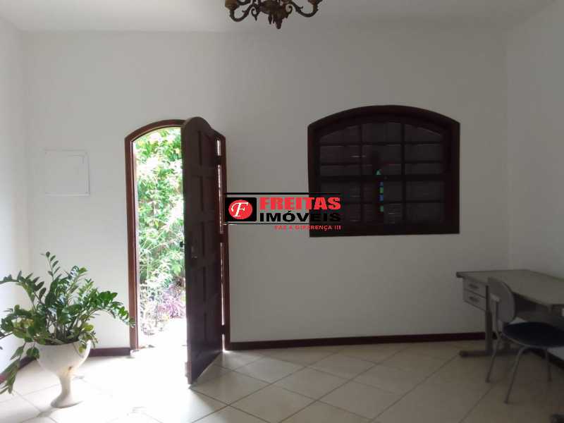 Casa para alugar com 4 quartos, 135m² - Foto 4