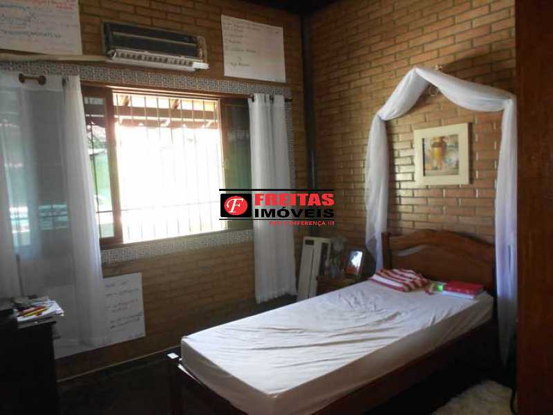 Casa à venda com 3 quartos, 264m² - Foto 14