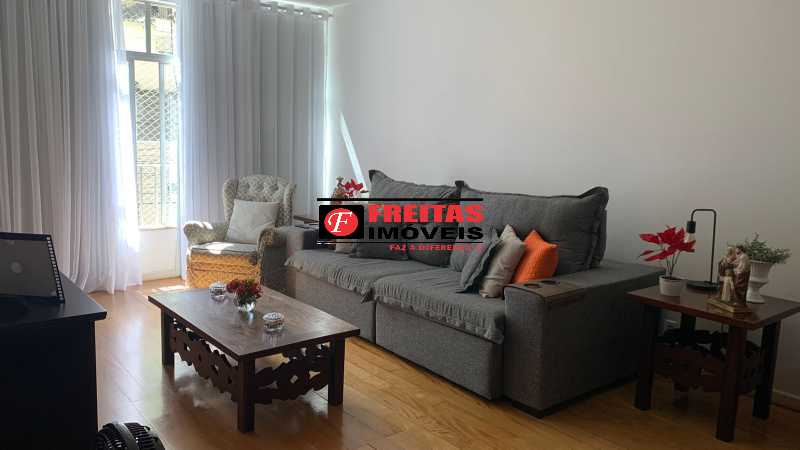 Apartamento à venda com 3 quartos, 150m² - Foto 2