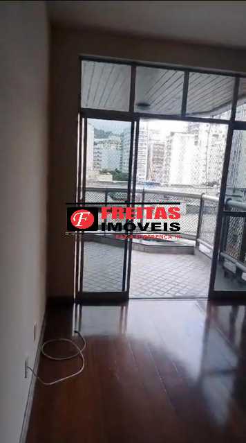 Apartamento à venda com 3 quartos, 200m² - Foto 3