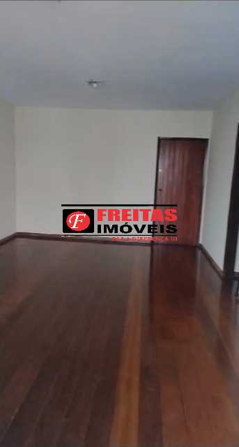 Apartamento à venda com 3 quartos, 200m² - Foto 4