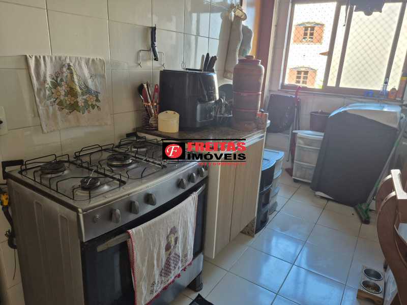 Apartamento à venda com 3 quartos, 100m² - Foto 4