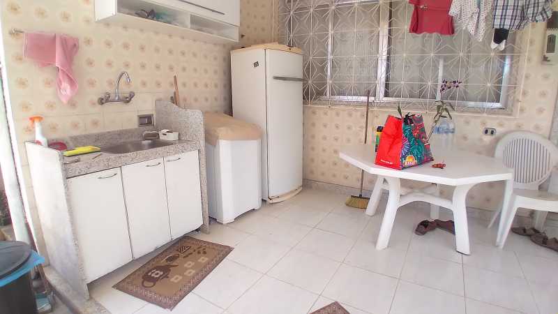 Casa à venda com 3 quartos, 190m² - Foto 13