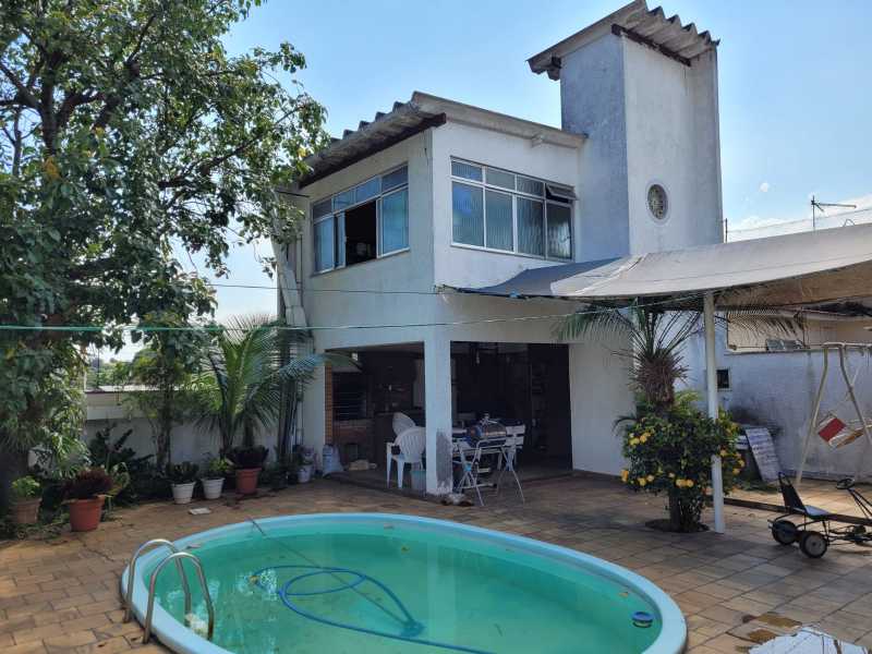 Casa à venda com 3 quartos, 190m² - Foto 15