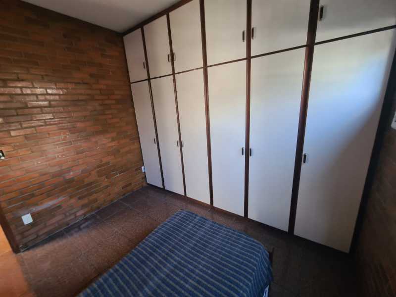 Casa de Condomínio à venda com 4 quartos, 150m² - Foto 2