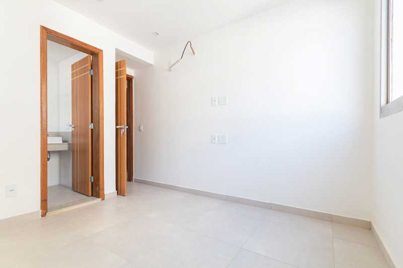 Apartamento à venda com 3 quartos, 85m² - Foto 4