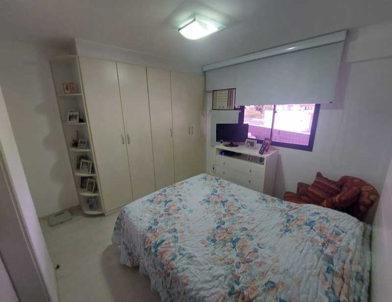 Apartamento à venda com 3 quartos, 115m² - Foto 8