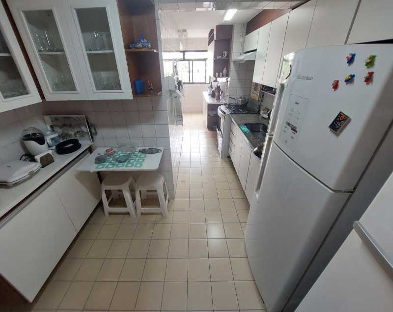 Apartamento à venda com 3 quartos, 115m² - Foto 13