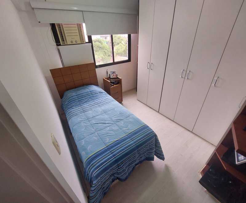 Apartamento à venda com 3 quartos, 115m² - Foto 17