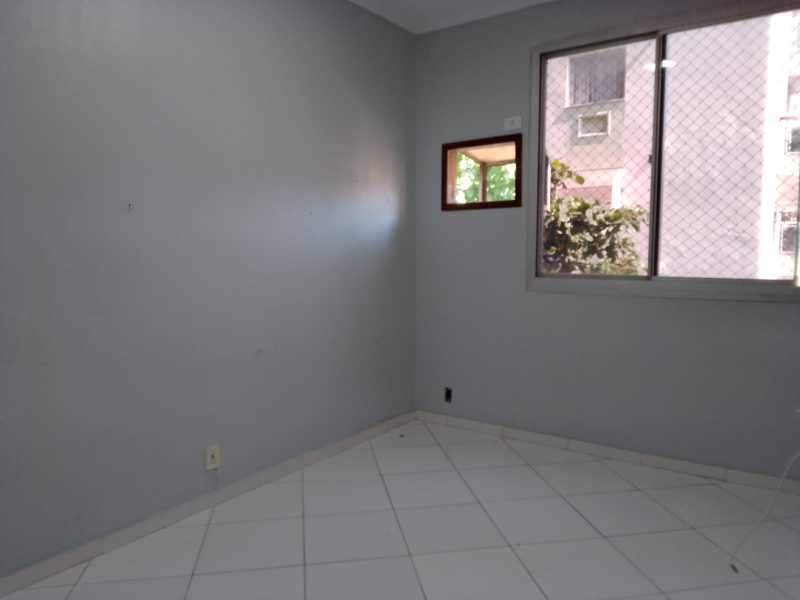 Apartamento à venda com 2 quartos, 80m² - Foto 23