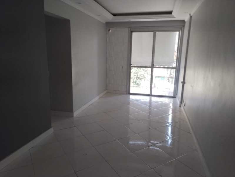 Apartamento para alugar com 2 quartos, 80m² - Foto 6