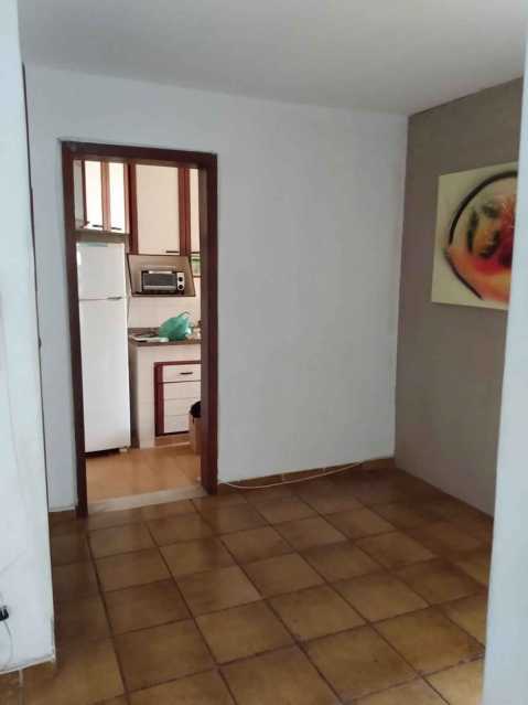 Apartamento à venda com 1 quarto, 60m² - Foto 3