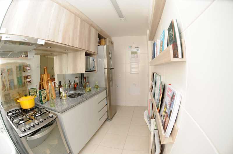 Apartamento à venda com 2 quartos, 56m² - Foto 3