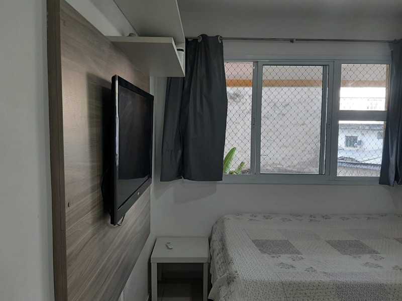 Apartamento à venda com 2 quartos, 70m² - Foto 9