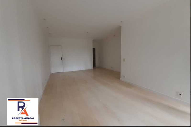 Apartamento à venda com 3 quartos, 140m² - Foto 3