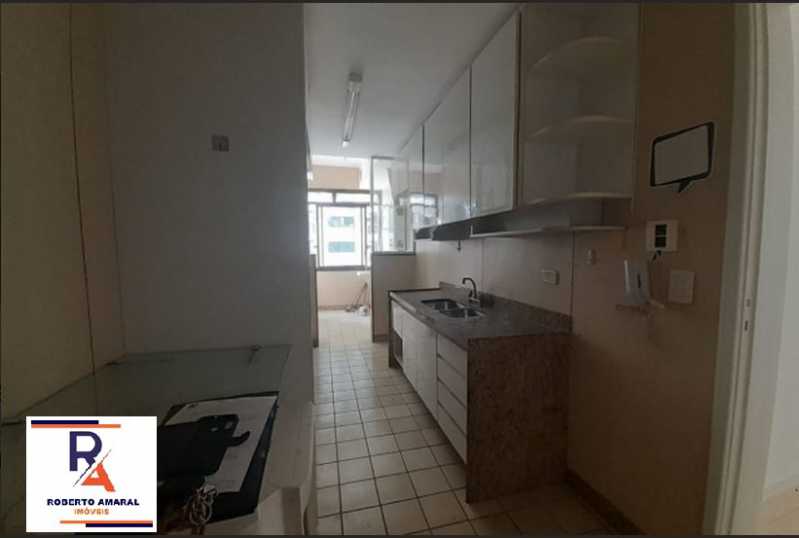 Apartamento à venda com 3 quartos, 140m² - Foto 18