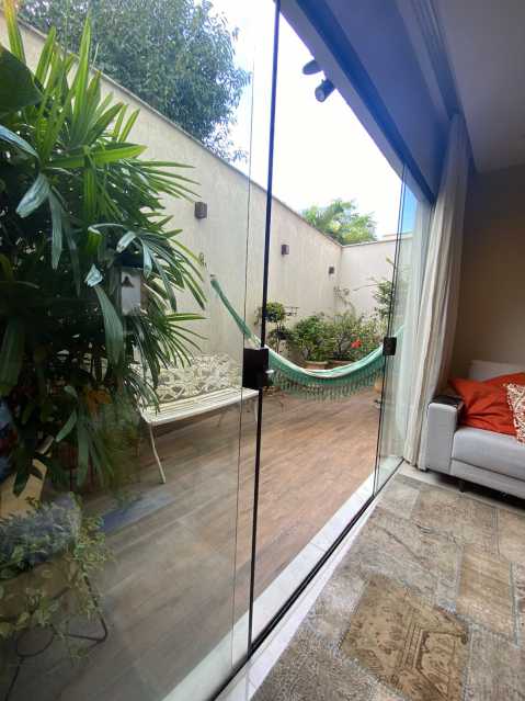 Casa de Condomínio à venda com 3 quartos, 100m² - Foto 23