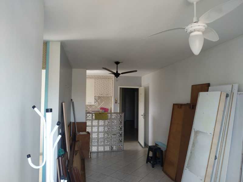 Apartamento à venda com 2 quartos, 50m² - Foto 2