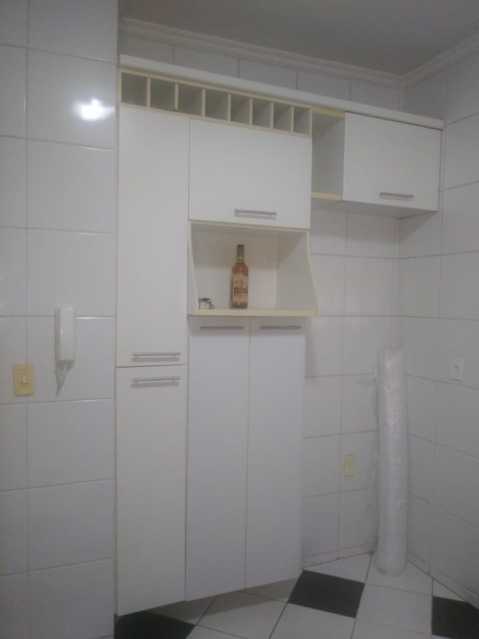 Apartamento à venda com 3 quartos, 81m² - Foto 10