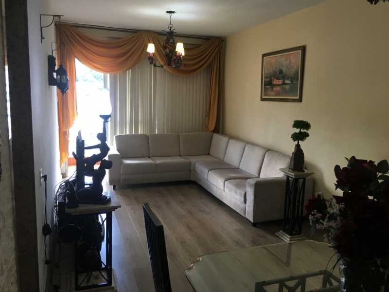 Apartamento à venda com 2 quartos, 104m² - Foto 2