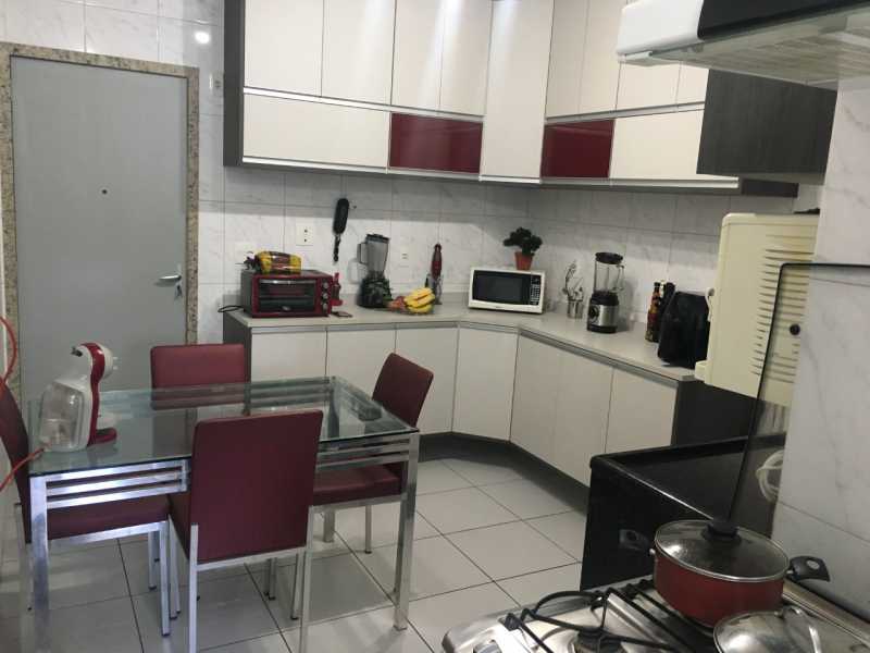 Apartamento à venda com 2 quartos, 104m² - Foto 9