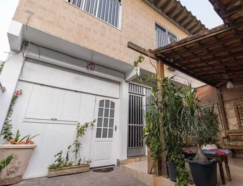 Casa à venda com 4 quartos, 141m² - Foto 4