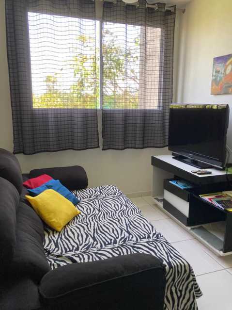 Apartamento à venda com 2 quartos, 48m² - Foto 2