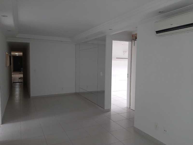 Apartamento à venda com 2 quartos, 90m² - Foto 5