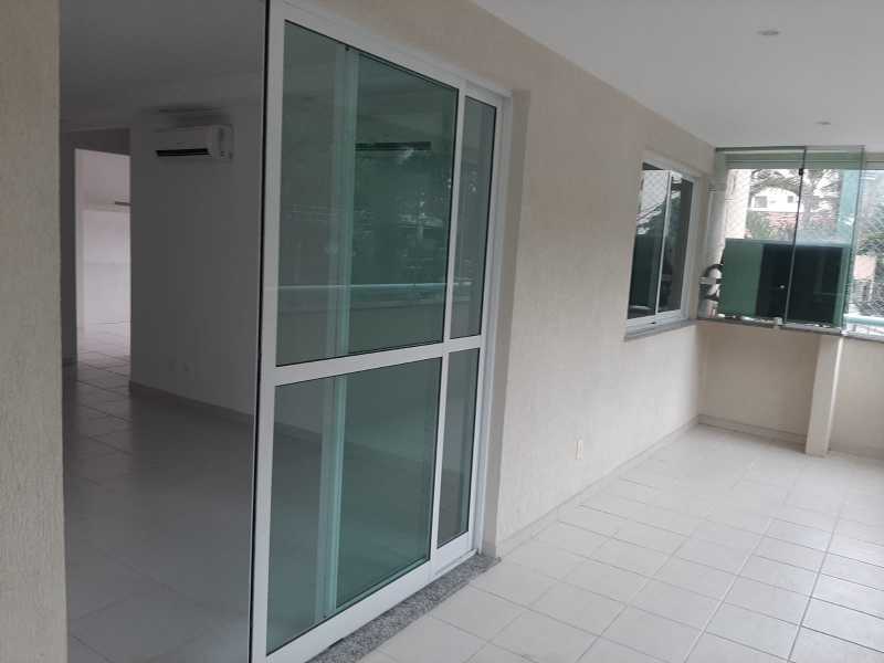 Apartamento à venda com 2 quartos, 90m² - Foto 1