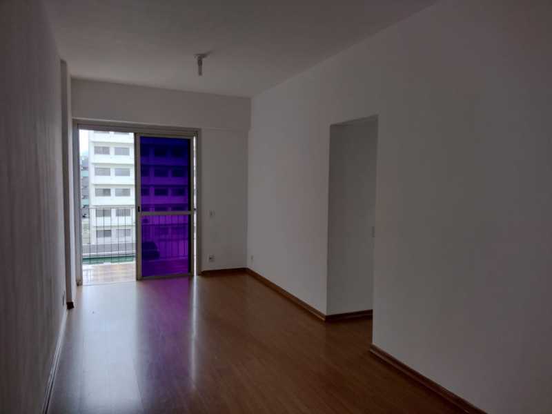 Apartamento à venda com 2 quartos, 78m² - Foto 5