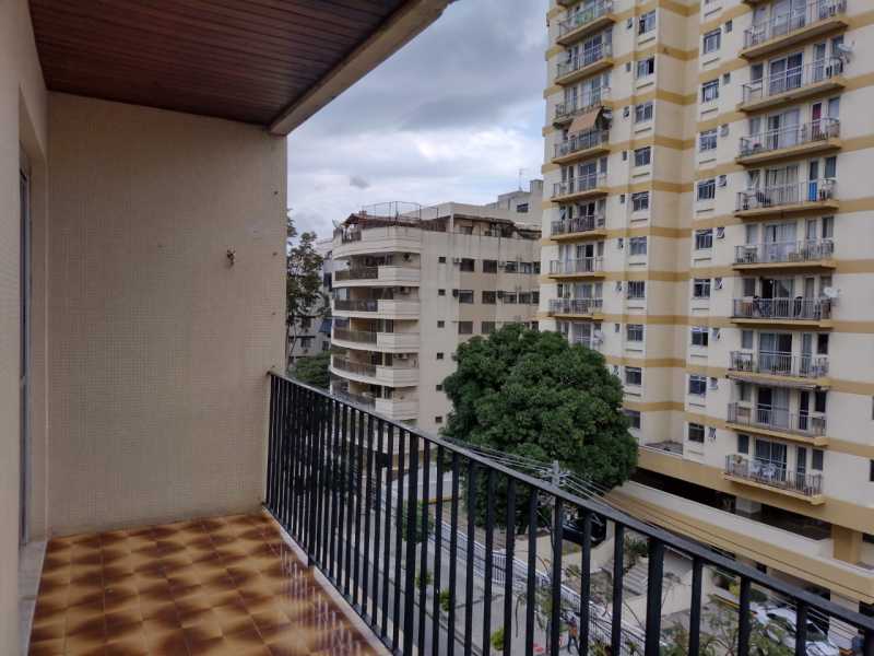 Apartamento à venda com 2 quartos, 78m² - Foto 1