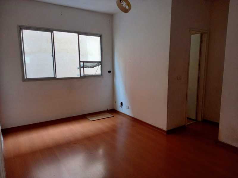 Apartamento à venda com 1 quarto, 41m² - Foto 2