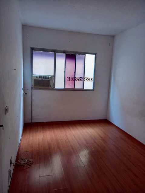 Apartamento à venda com 1 quarto, 41m² - Foto 8