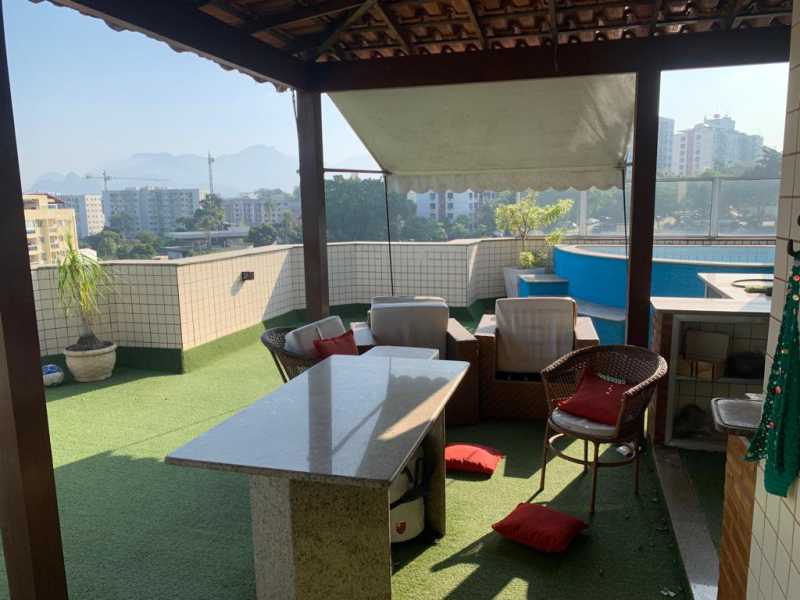 Cobertura à venda com 3 quartos, 160m² - Foto 2