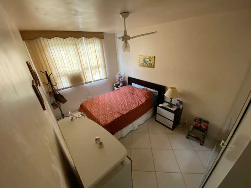 Apartamento à venda com 2 quartos, 75m² - Foto 7