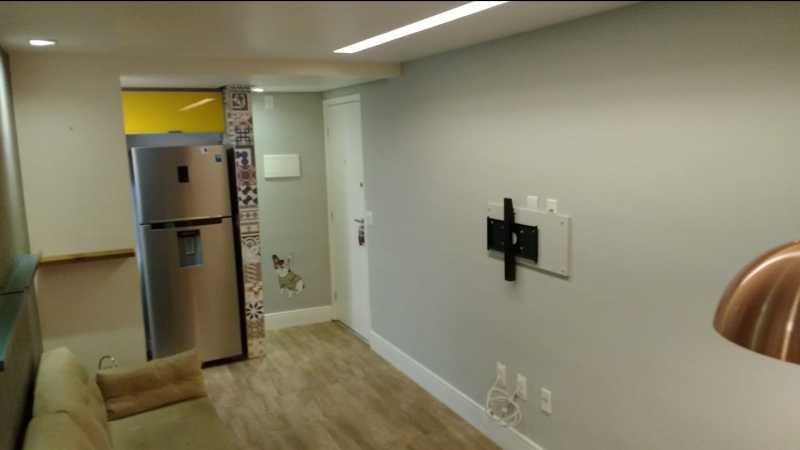 Apartamento à venda com 2 quartos, 58m² - Foto 7