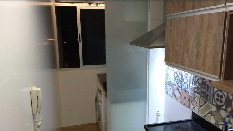 Apartamento à venda com 2 quartos, 58m² - Foto 19