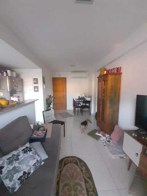 Apartamento à venda com 2 quartos, 60m² - Foto 5