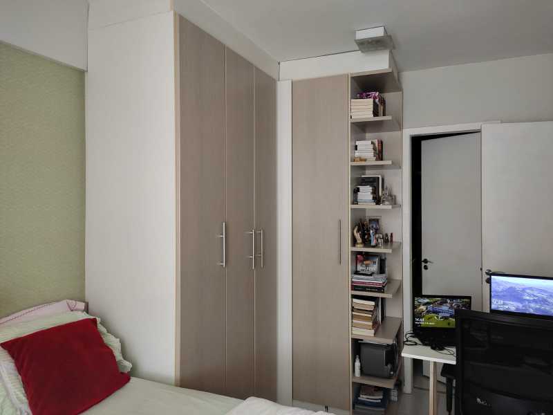 Apartamento à venda com 3 quartos, 82m² - Foto 10