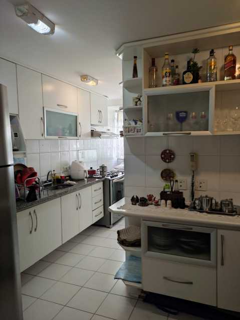 Apartamento à venda com 3 quartos, 82m² - Foto 11