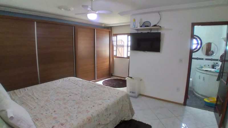 Casa de Condomínio à venda com 4 quartos, 321m² - Foto 16