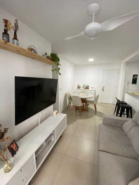 Apartamento à venda com 2 quartos, 74m² - Foto 6