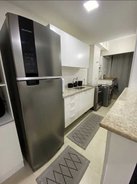 Apartamento à venda com 2 quartos, 74m² - Foto 7