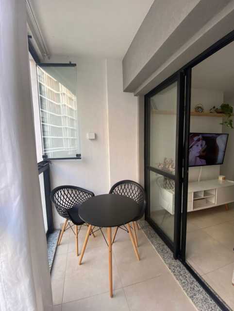 Apartamento à venda com 2 quartos, 74m² - Foto 3