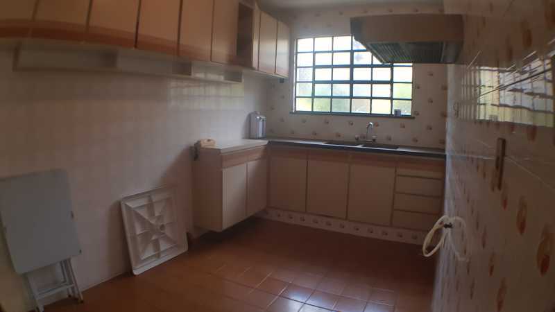 Casa de Condomínio à venda com 5 quartos, 371m² - Foto 4